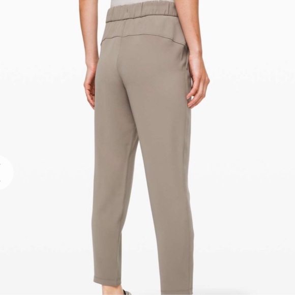Lululemon On The Fly Woven Pant grays size 4 price firm - Picture 3 of 8